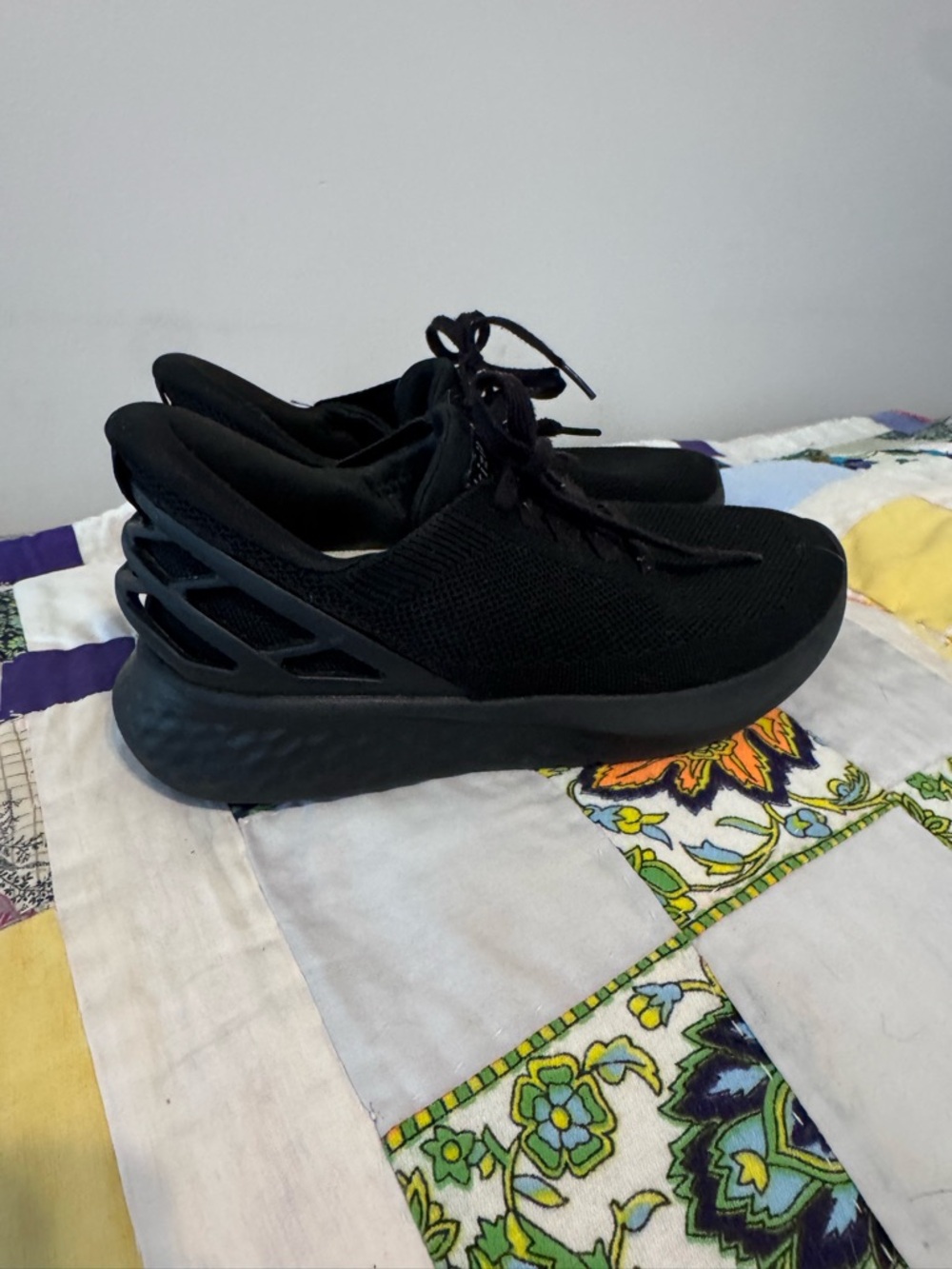 Kizik Athens "Blackout" All Black Sneakers | Men’s 6 | Women’s 7.5